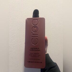 NEW Ciroa Shea Butter & Vanilla Bourbon 3-in-1 Wash (for face, body, hair)